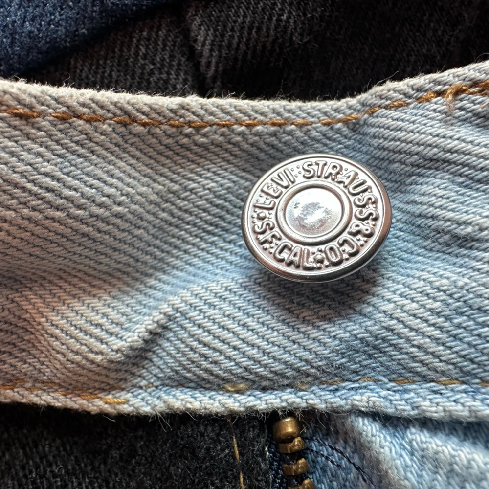 Re/Done Levi’s Patchwork Cutoffs. Size: 27 - image 7